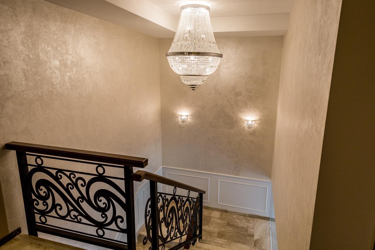 J'Adore Boutique Hotel ルゴジ エクステリア 写真