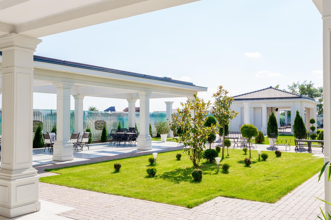 J'Adore Boutique Hotel ルゴジ エクステリア 写真